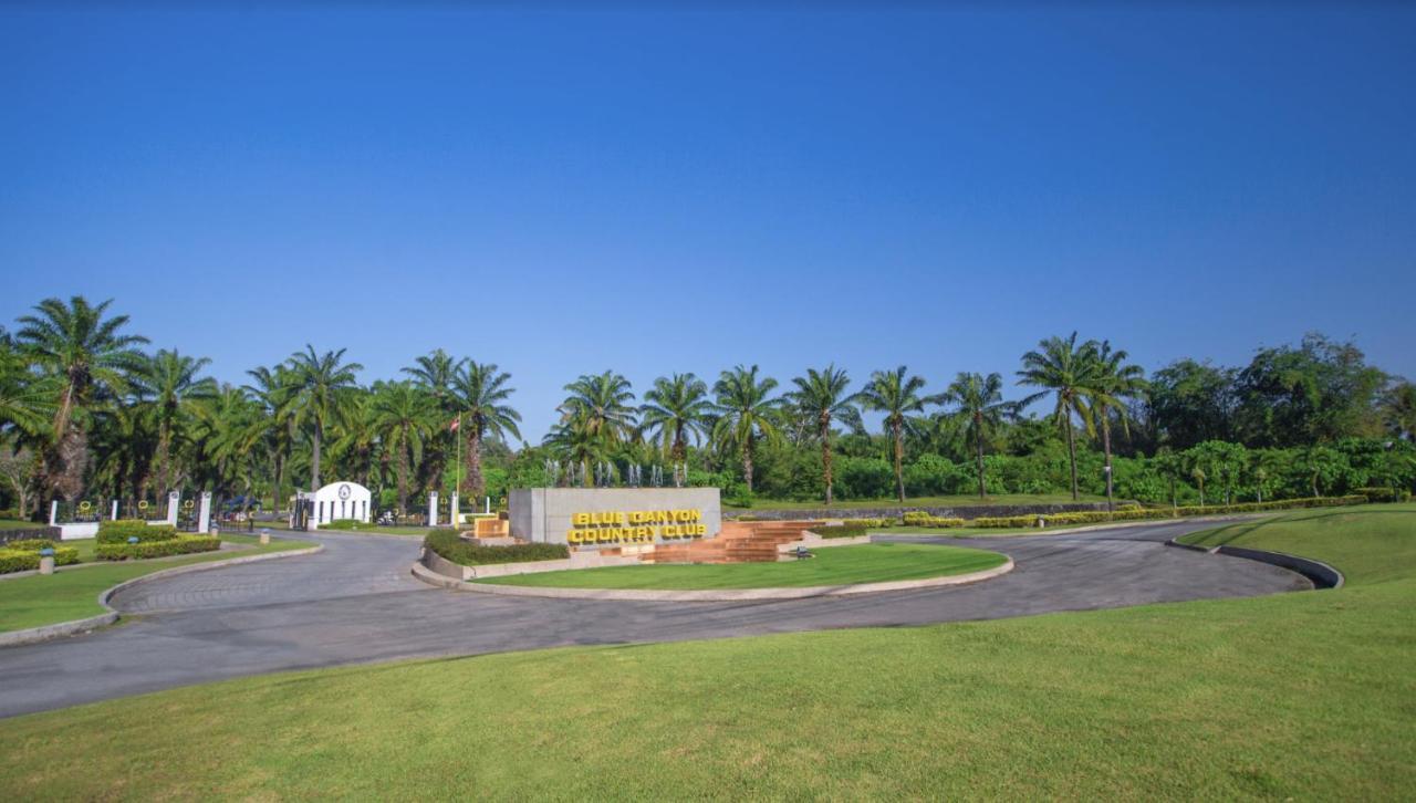 Blue Canyon Country Club Mai Khao Buitenkant foto