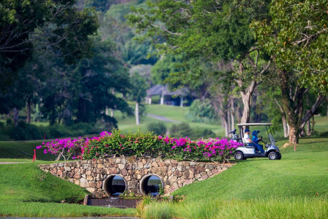 Blue Canyon Country Club Mai Khao Buitenkant foto