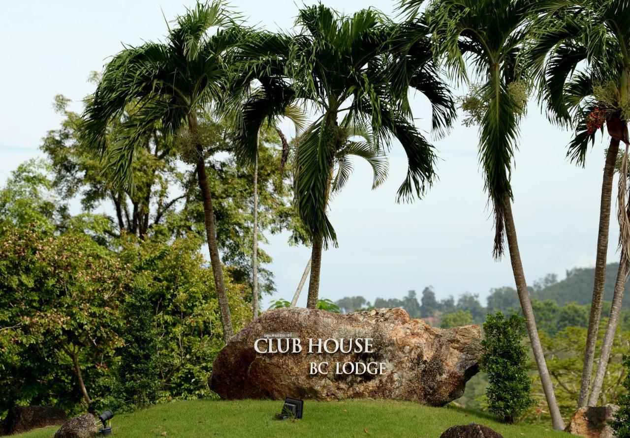 Blue Canyon Country Club Mai Khao Buitenkant foto