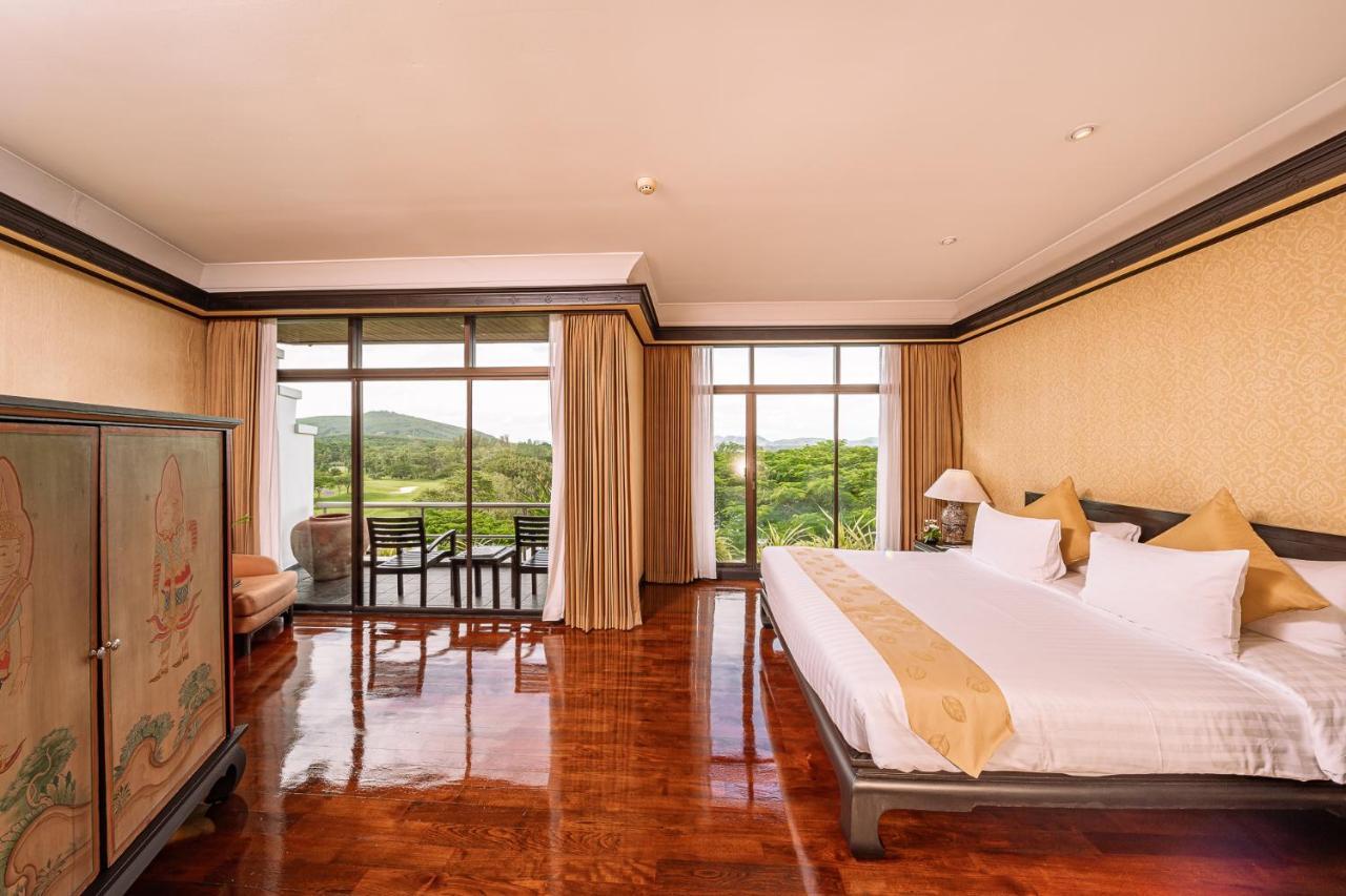 Blue Canyon Country Club Mai Khao Buitenkant foto