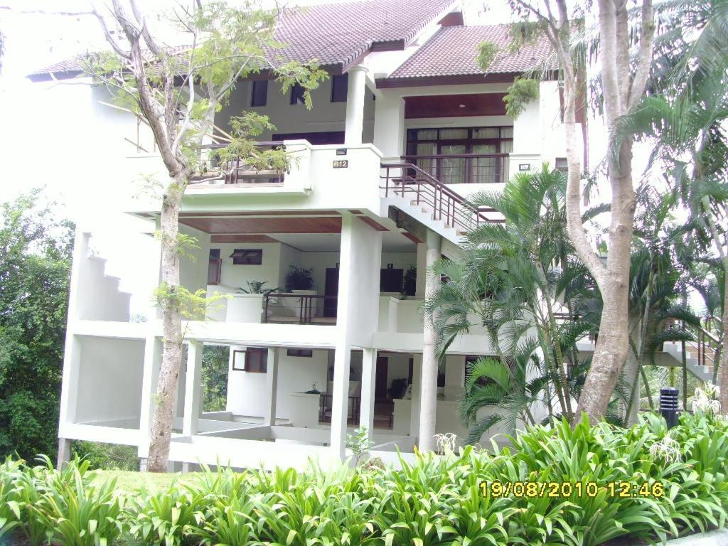 Blue Canyon Country Club Mai Khao Buitenkant foto