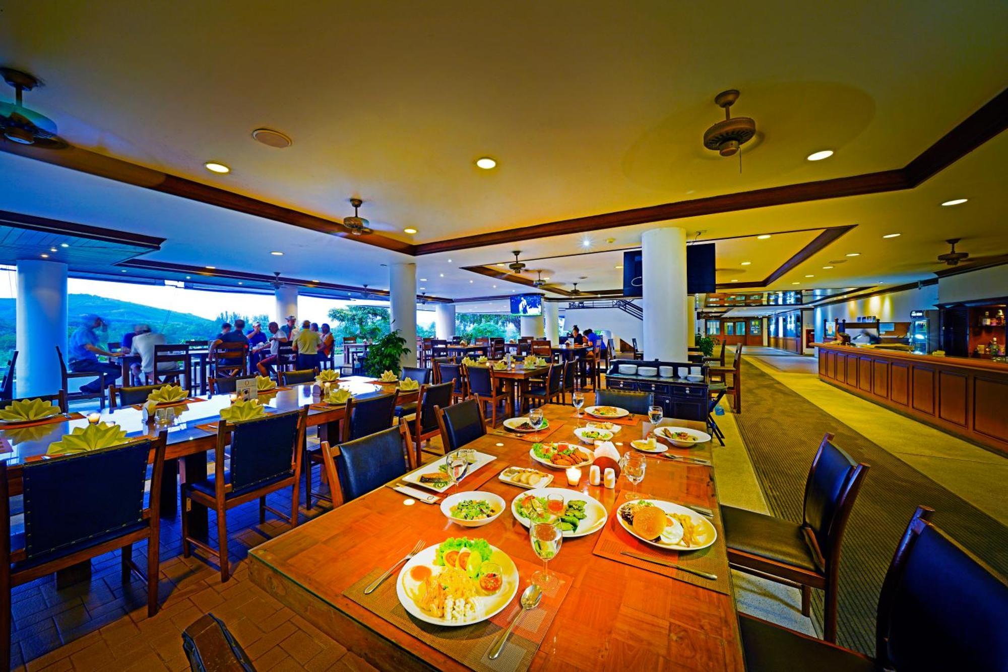 Blue Canyon Country Club Mai Khao Buitenkant foto